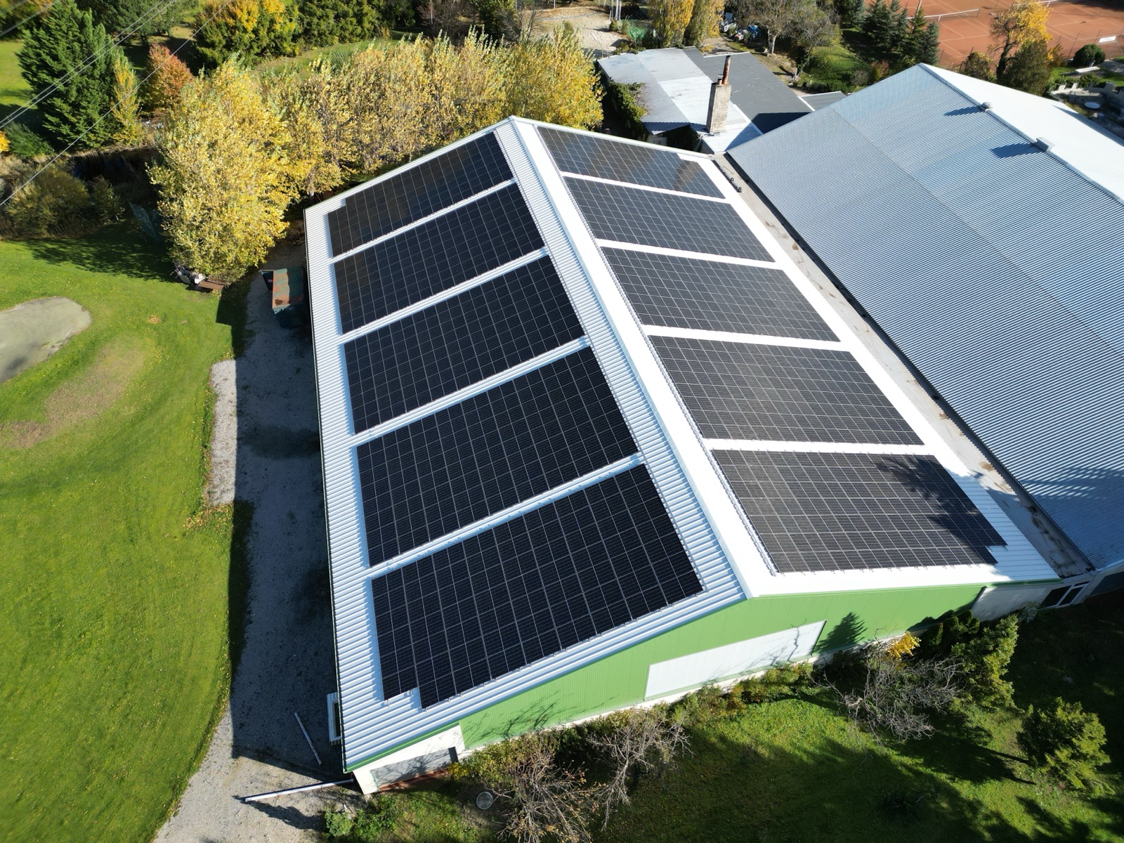 PV-Anlage mit umfangreicher Modulbelegung